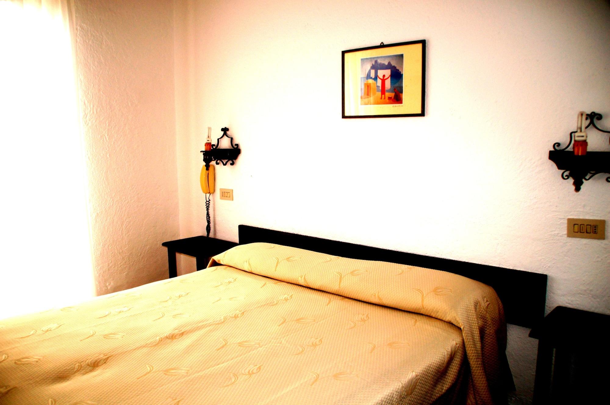 איסקיה Hotel Don Pedro מראה חיצוני תמונה