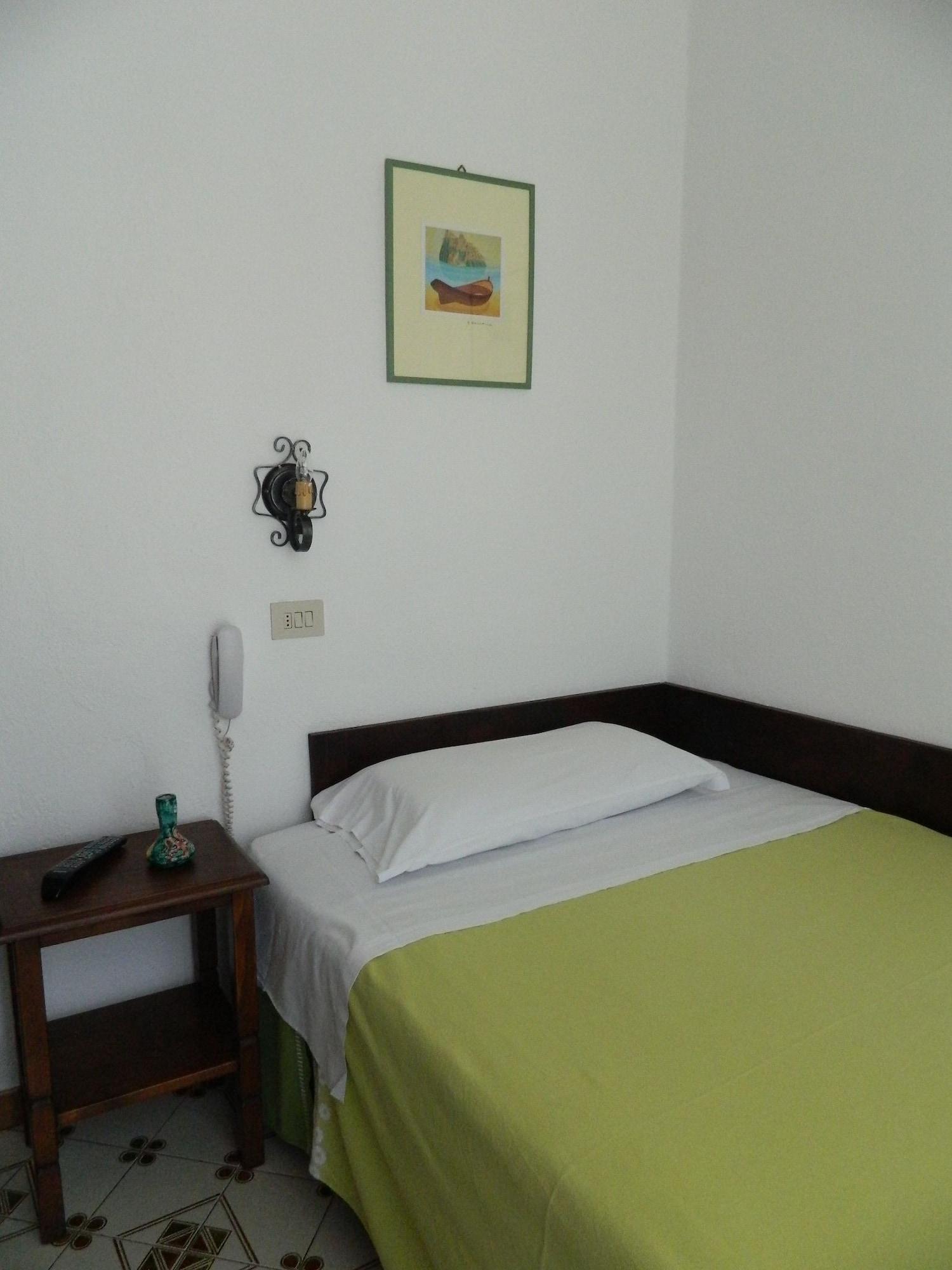 איסקיה Hotel Don Pedro מראה חיצוני תמונה