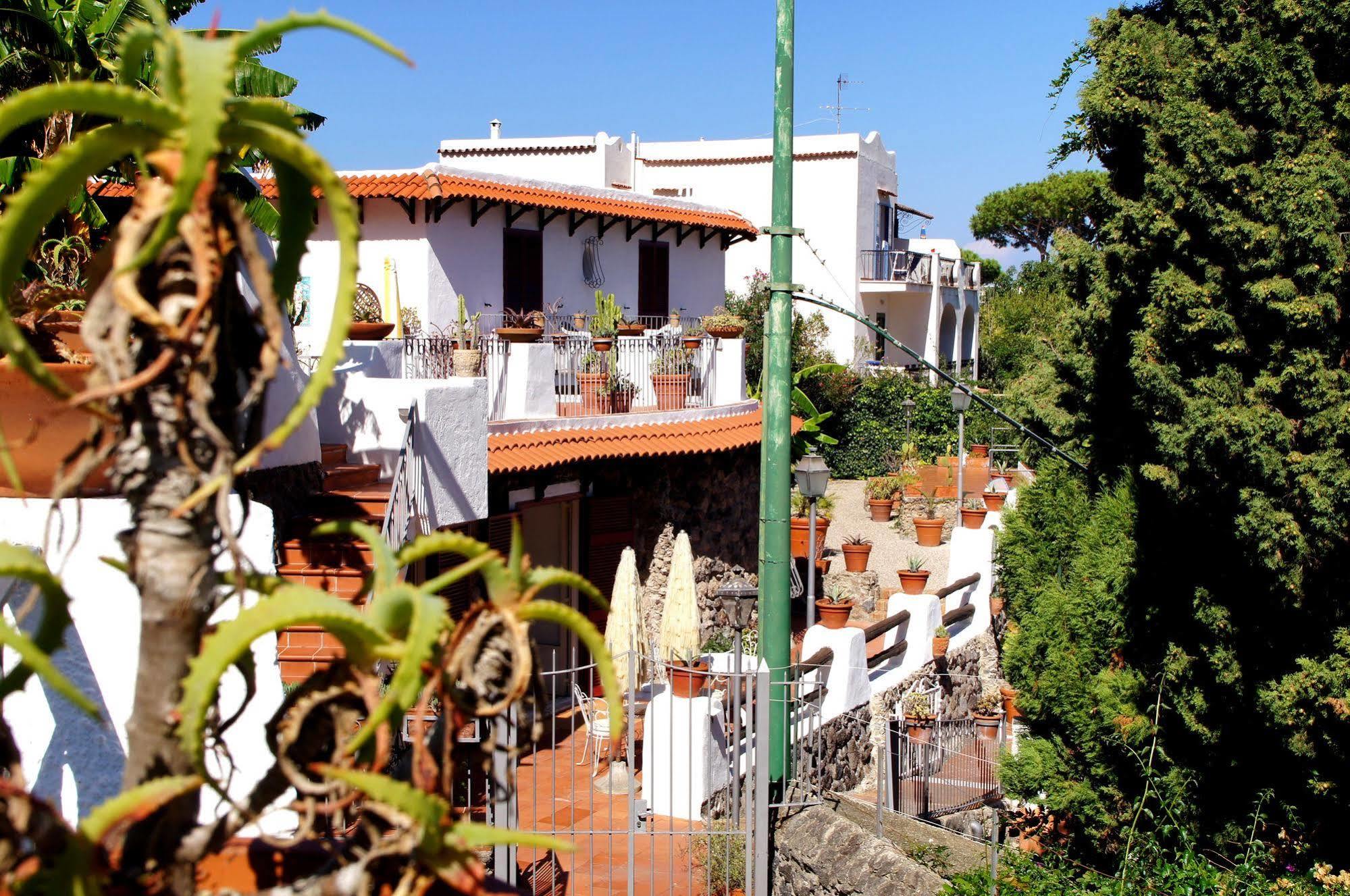 איסקיה Hotel Don Pedro מראה חיצוני תמונה