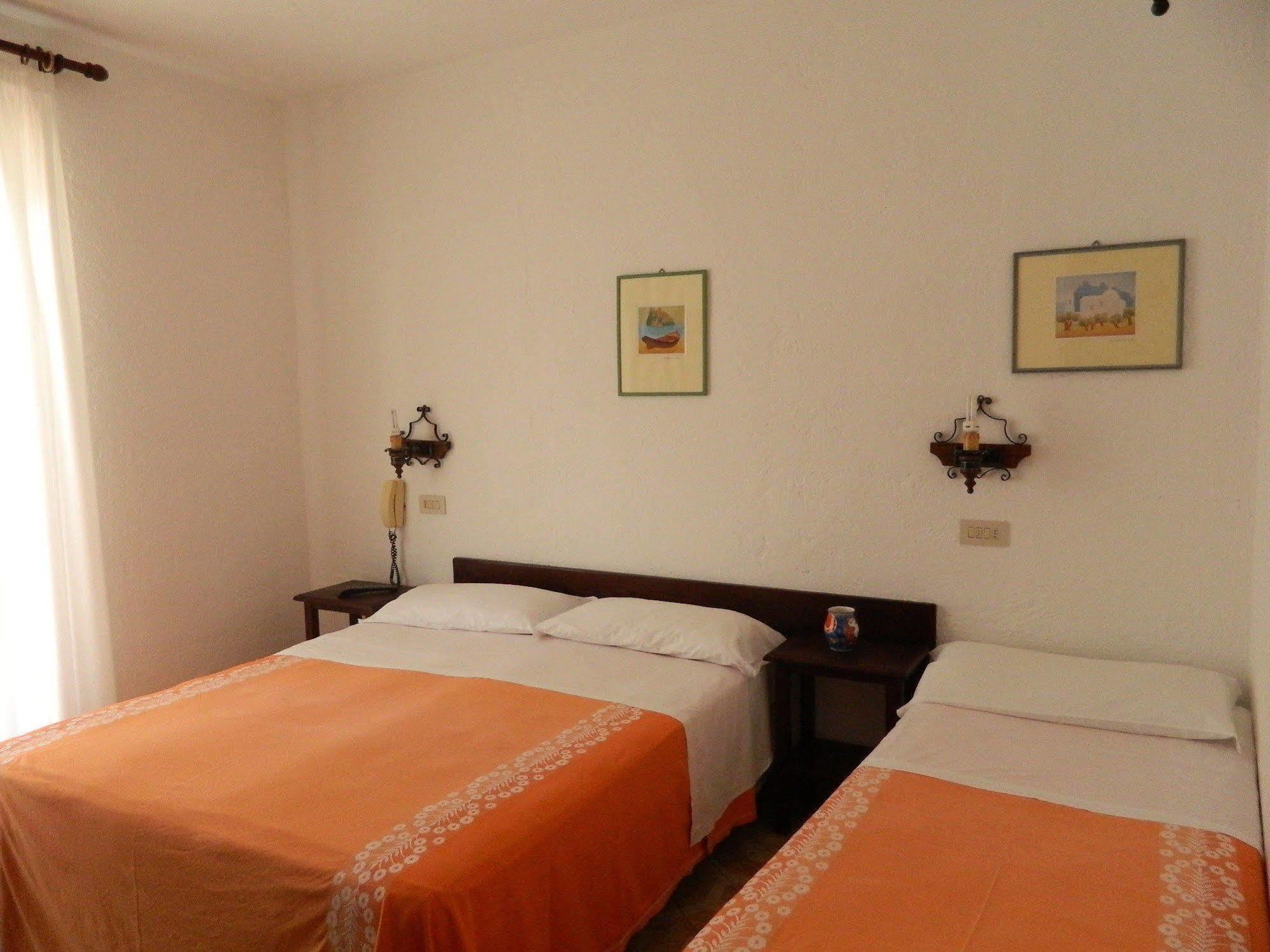 איסקיה Hotel Don Pedro מראה חיצוני תמונה